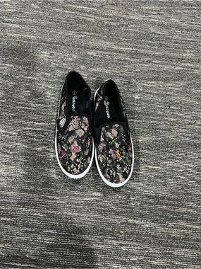 Floral Lace Slip-On Sneakers for Women - Black Multi